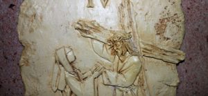 Venerdì 12 aprile. Via Crucis per le strade del quartiere Venerdì 12 aprile. Via Crucis per le strade del quartiere