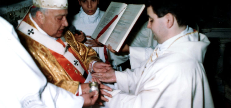 In festa per i 25 anni di sacerdozio di don Giulio Madeddu