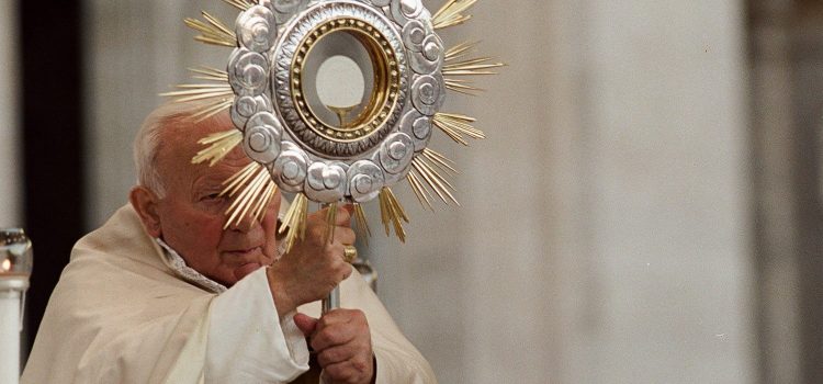 Verso il Natale con le parole di San Giovanni Paolo II sull’Eucaristia
